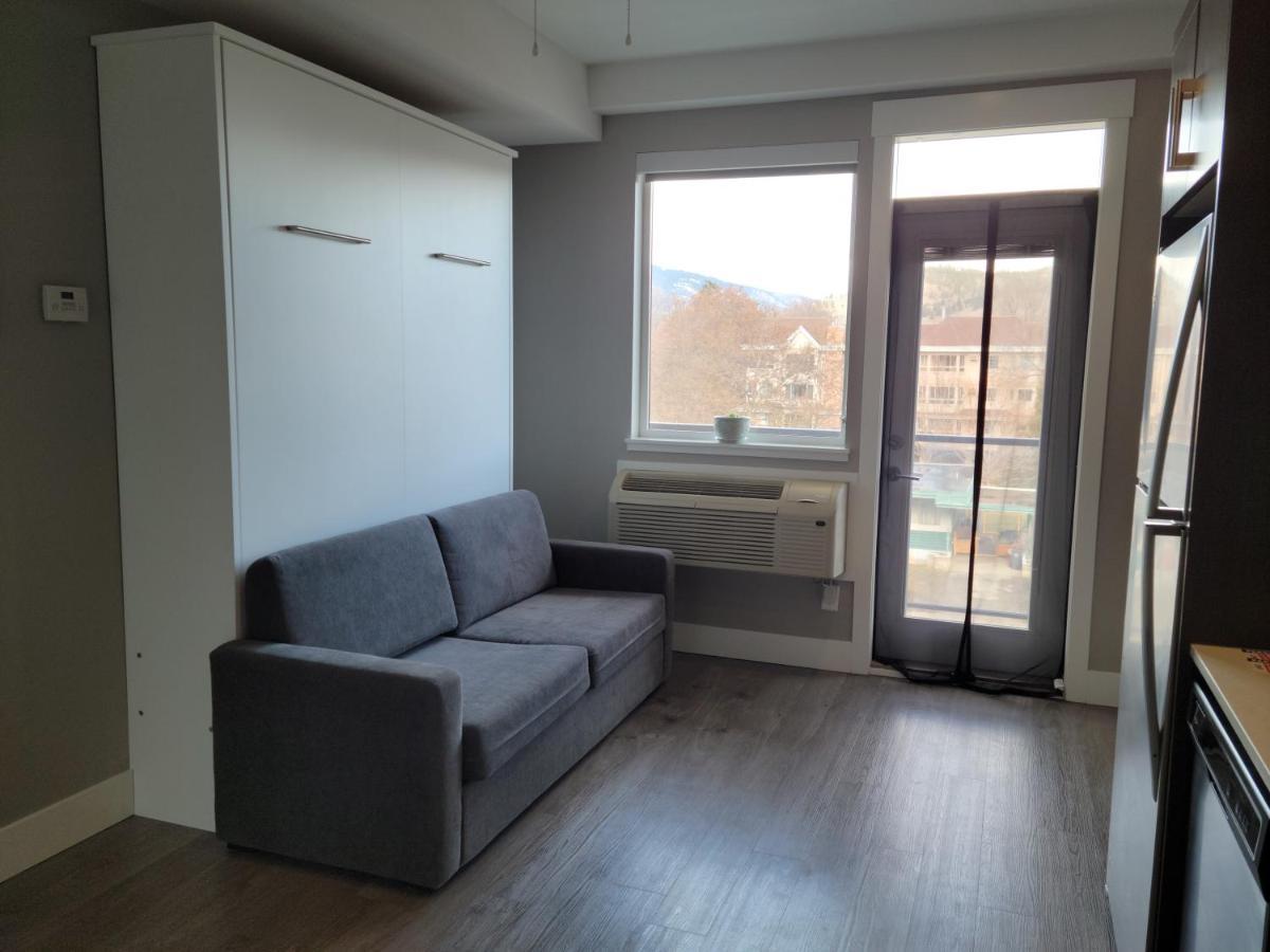 Cozy Studio Suite, 15Min Walk To Downtown Келоуна Екстериор снимка